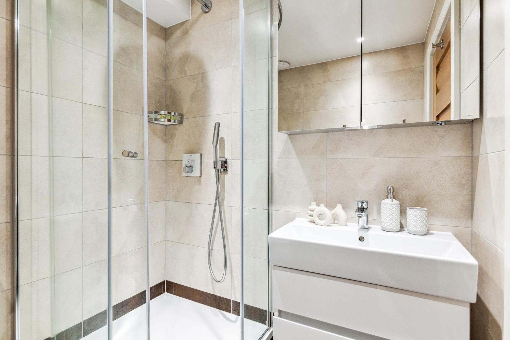 Modern 1Br In Central Fitzrovia - Cityapartmentstay London Exterior photo